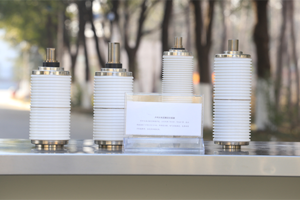 真空開關(guān)管絕緣外殼采用玻璃材料，優(yōu)勢(shì)多多！